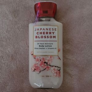 Bath& Body Works Japanese Cherry Blossom Lotion